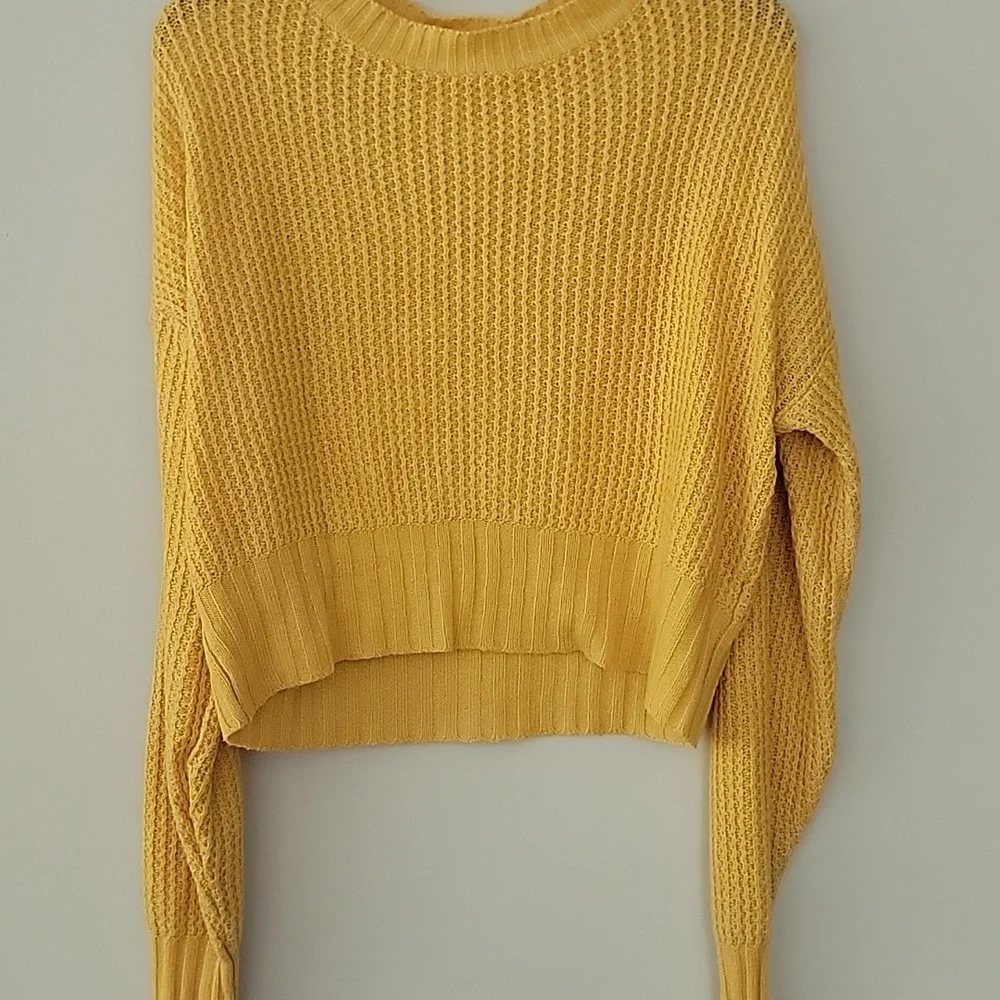 Urban Heritage Cropped sweater Sz medium - Picture 4 of 5